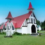L'église de Cap-Malheureux avec son toit rouge L'église de Cap-Malheureux avec son toit rouge